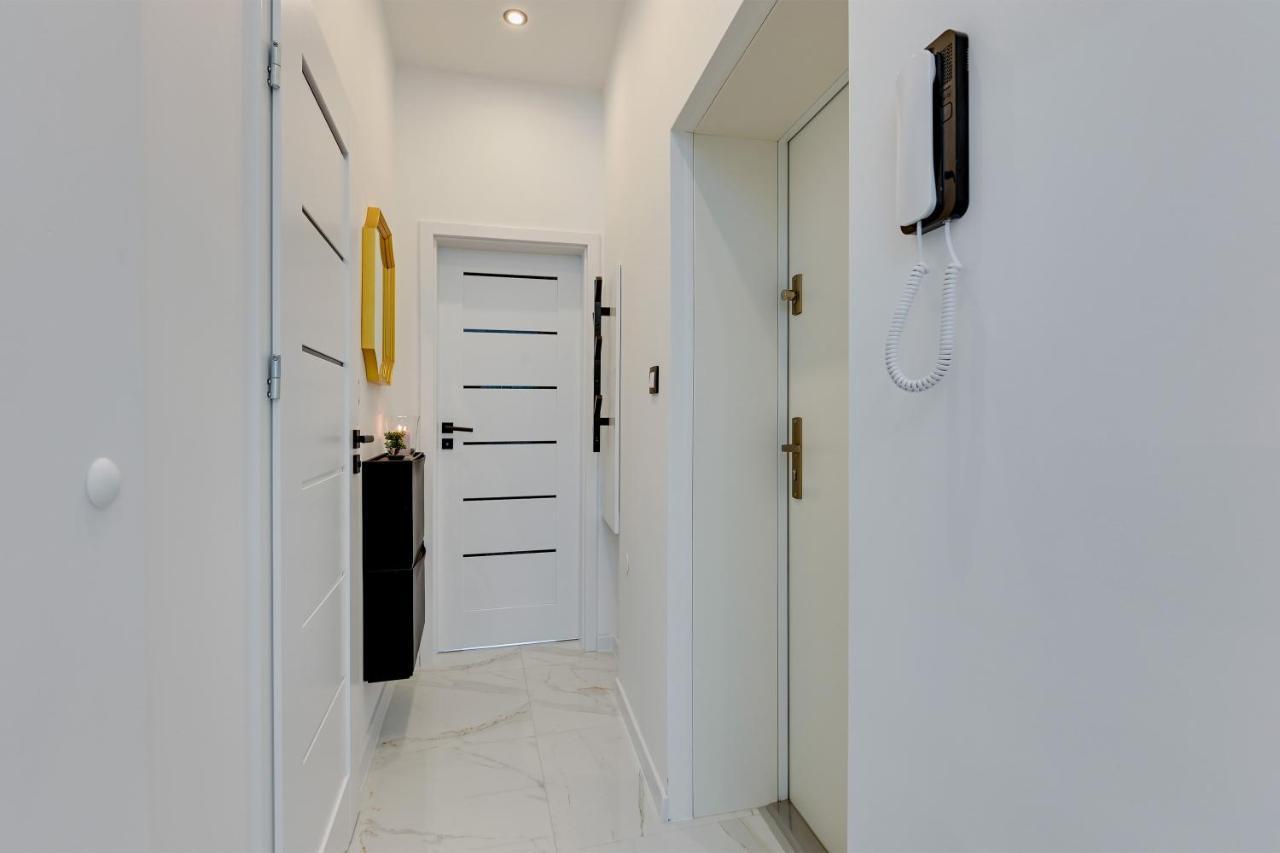 Ideal Apartments Przy Zurawiu Gdansk Exterior photo